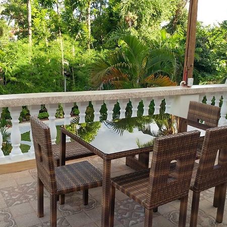Hotel Casa Familya Batac Esterno foto