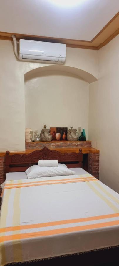 Hotel Casa Familya Batac Esterno foto