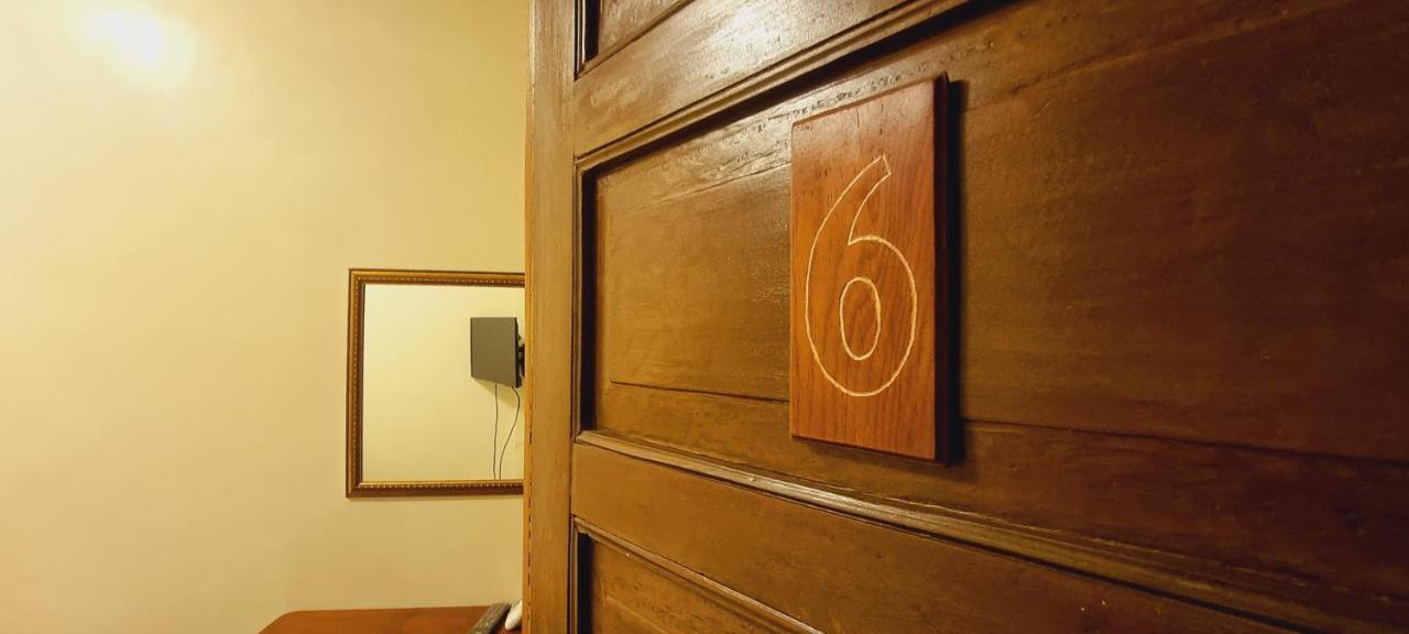 Hotel Casa Familya Batac Esterno foto